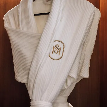 Mythic Sana Downtown 5*