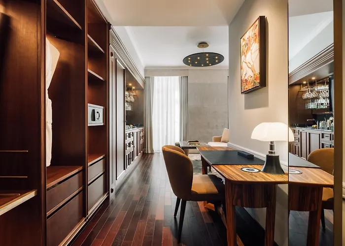 Mythic Sana Downtown 酒店 5*