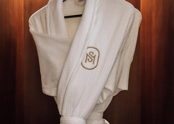 Mythic Sana Downtown 5*