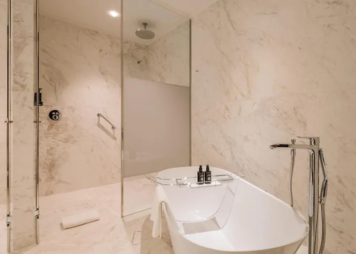 Mythic Sana Downtown 酒店 5*