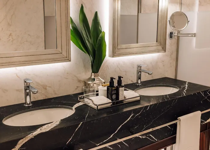 Mythic Sana Downtown 酒店