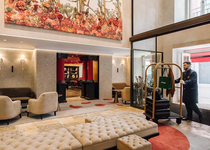 酒店 Mythic Sana Downtown 5*