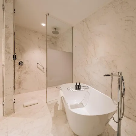 Mythic Sana Downtown Hotel 5*